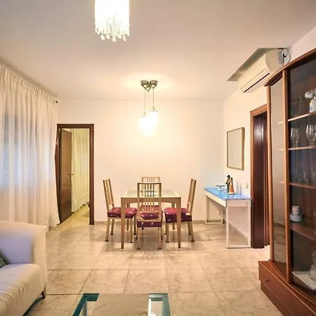 Torrassa Fira Apartment