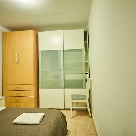 Torrassa Fira Apartment *